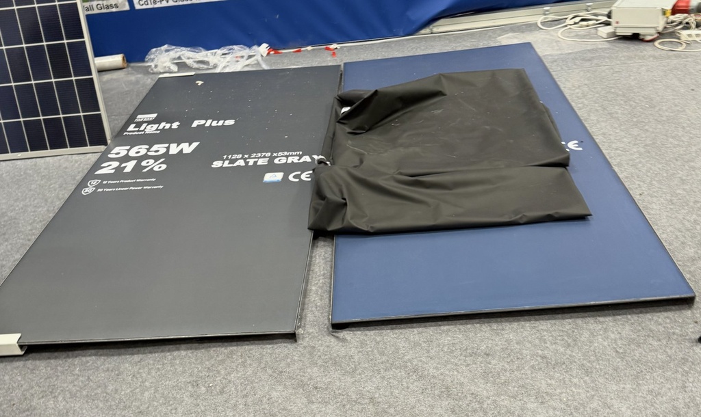 Far East LIGHT Plus – lightweight BIPV module for façades and roofs (TOPCon 132 cells) – 5